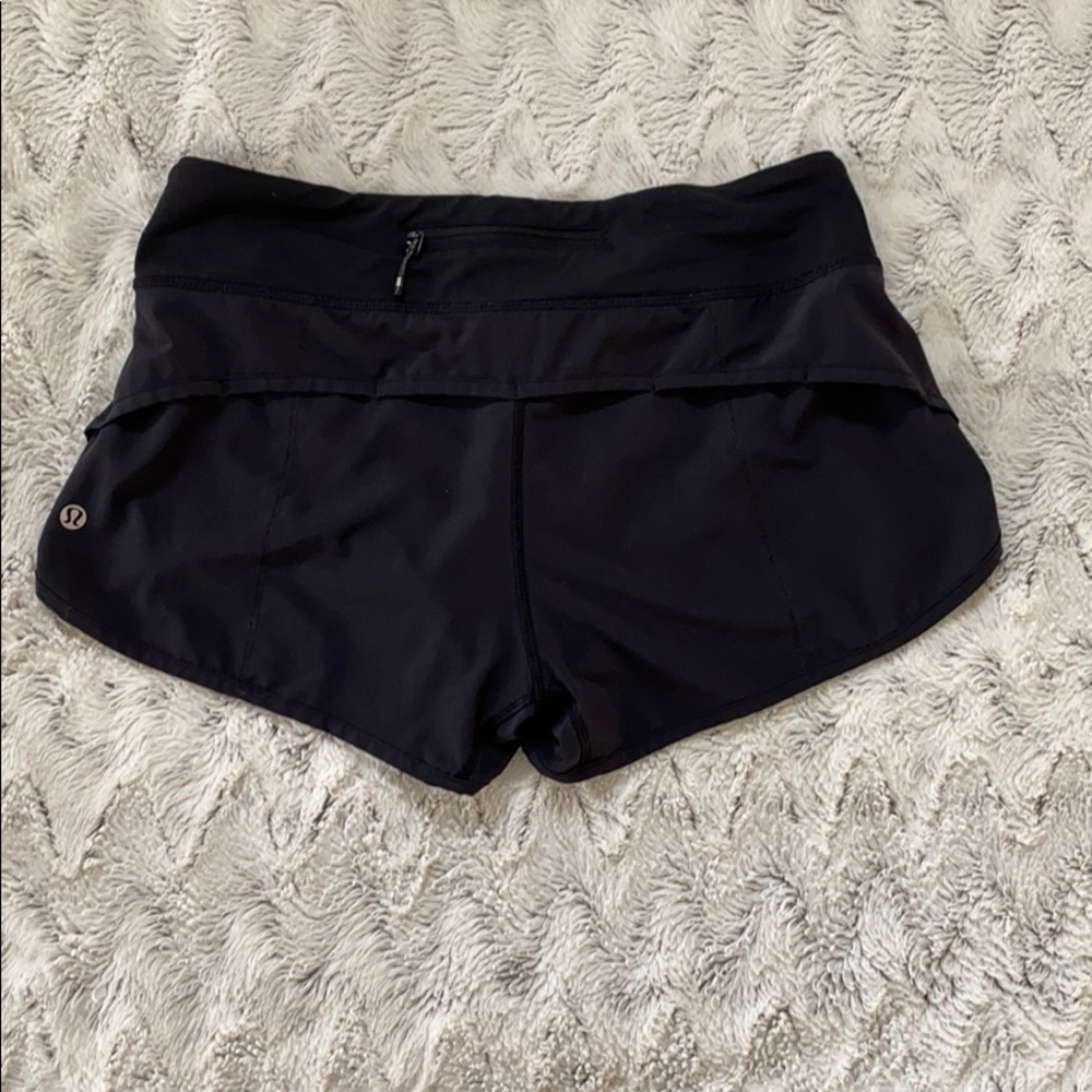 Lululemon Speed Up Short 2.5” Size 6 black🖤